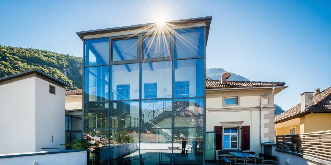 Haus Noldin - Historische Herberge - Dimora Storica Salorno Bagian luar foto